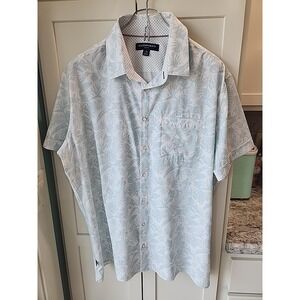 Mizzen+Main Leeward Classic Fit Light green/blue Floral Short Sleeve Shirt Sz XL